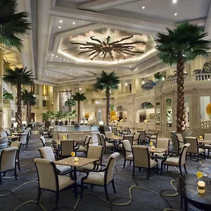 The Peninsula Manila ***** Makati City