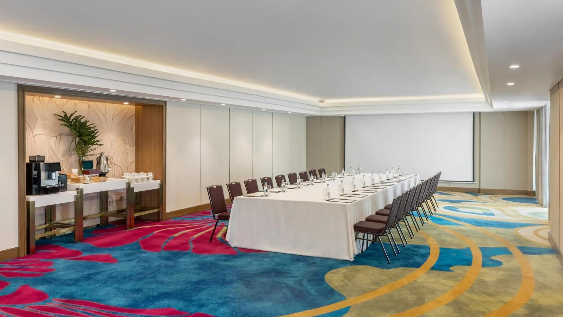 Dusit Thani Manila Μακάτι 5*,