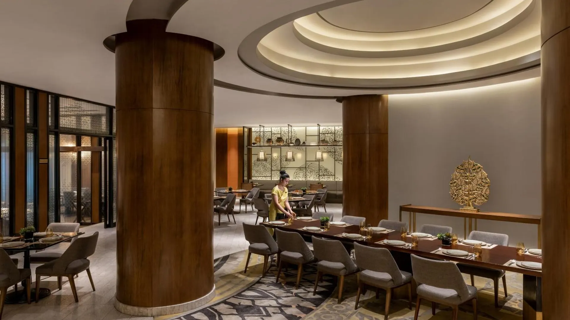Dusit Thani Manila Μακάτι 5*,